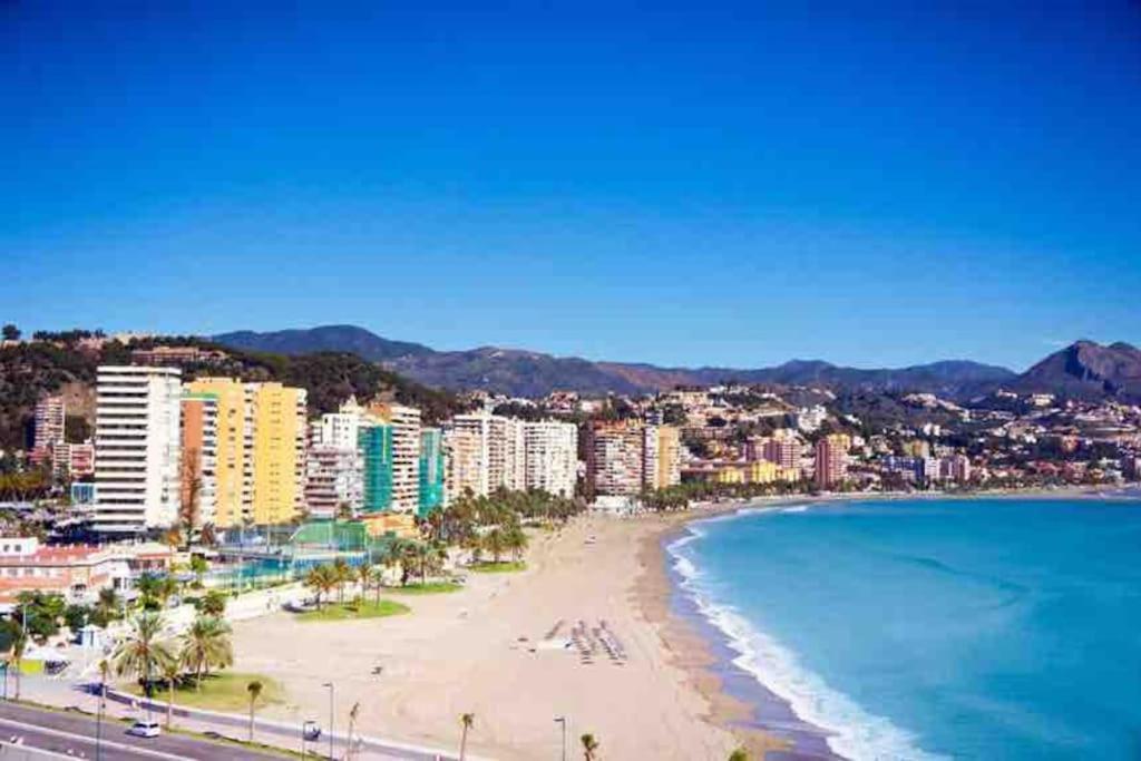 Apartamento El Alamo Málaga Exterior foto